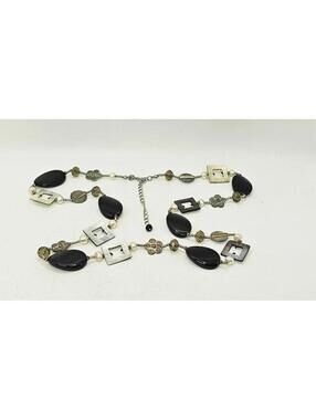 Vintage 90s Black and White Pearls MOP Onyx Beaded Necklace Silver Tone